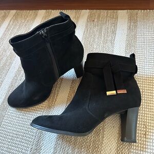 Chic Black Heeled Ankle Boots